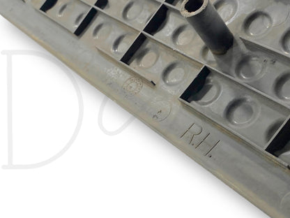 99-04 Ford F250 F350 RH Right Passenger Front Rocker Sill Trim Panel Gray OE