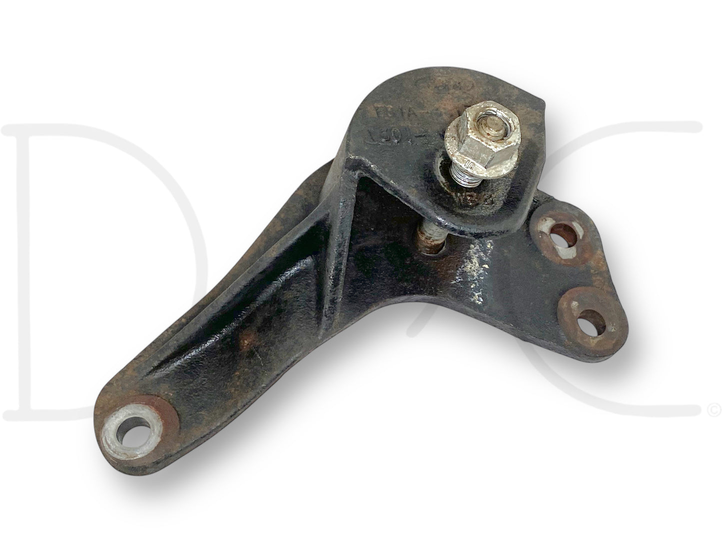 99-07 Ford F250 F350 2WD I-Beam Front Axle Pivot Mount Bracket Front RH Right