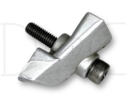 99-02 Ford F250 F350 7.3 7.3L Injector Oil Exhaust Spout Deflector W/ Bolt OE