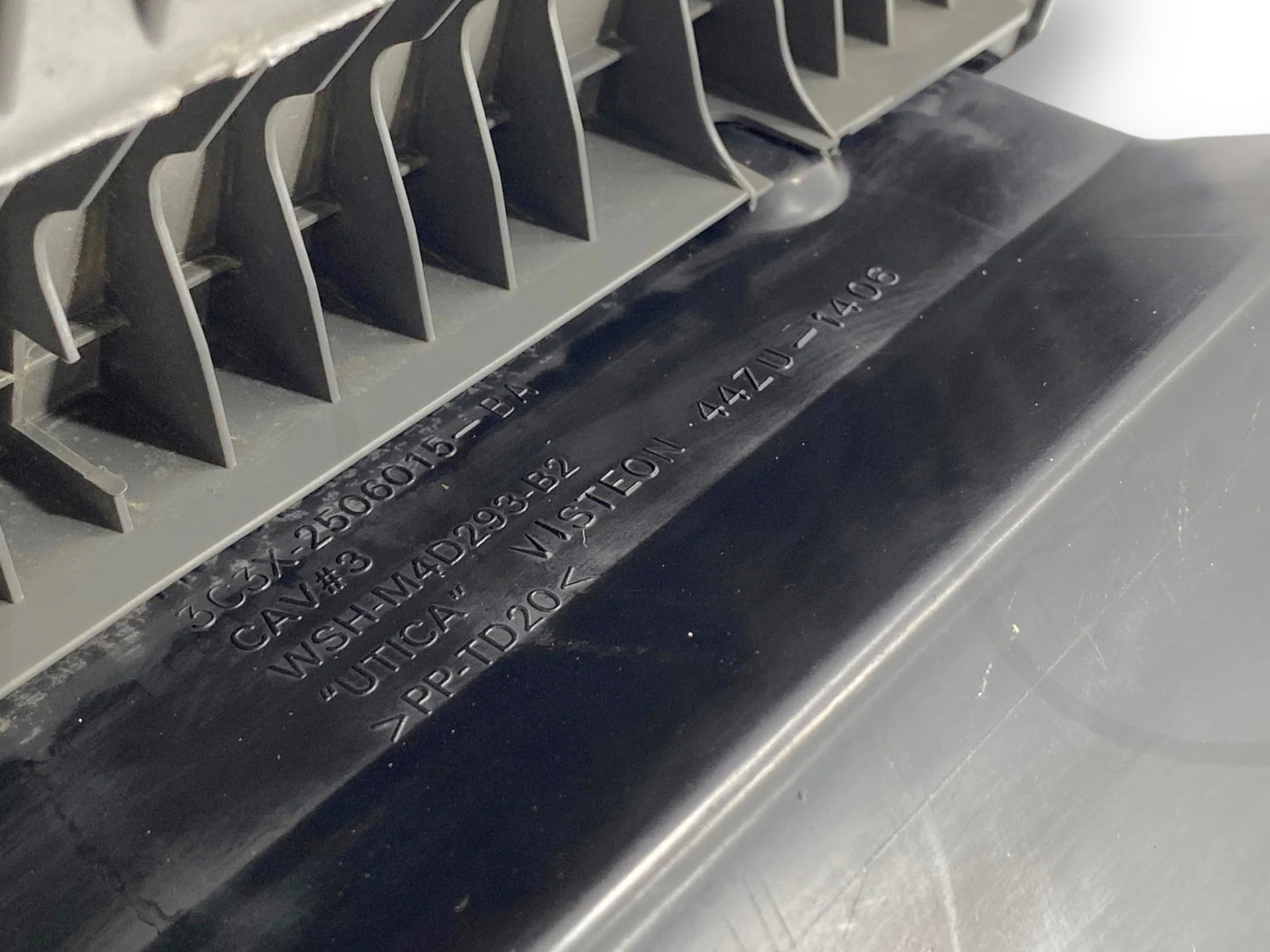 03-07 Ford F250 F350 Super Duty Gray Glove Box Storage Compartment