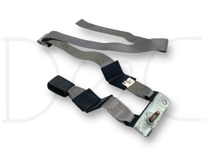 03-07 Ford F250 F350 Rear Back Seat Center Seatbelt Lap Belt Gray OE *Blem*