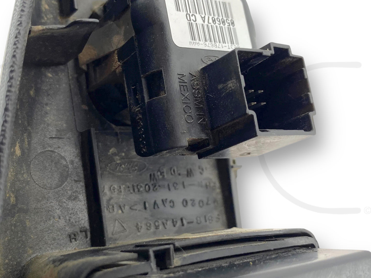 06-07 Ford F250 F350 LH Left Driver Front Power Window Lock Switch Panel Black