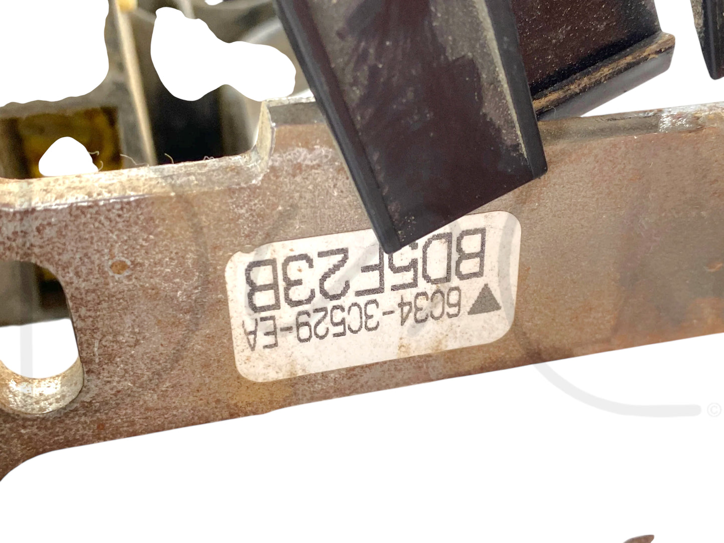 05-07 Ford F250 F350 Tilt Steering Column Auto Trans W/ Key & Clockspring OE