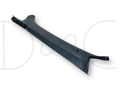 88-98 Ford F650 F750 RH Passenger A Pillar Trim Panel Black OE E8Hb-60025A85-Awa