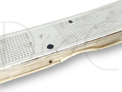 93-98 Ford F650 F750 Windshield Wiper Cowl Panel Vent White OEM