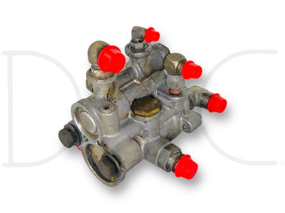 Ford F600 F650 F700 Bendix Hydraulic Brake Relay Valve T-296012-D  E8Ht 2A449 Aa