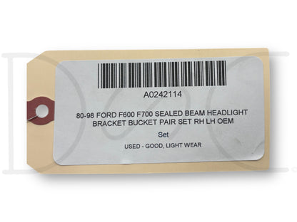 80-98 Ford F600 F700 Sealed Beam Headlight Bracket Bucket Pair Set RH LH OEM