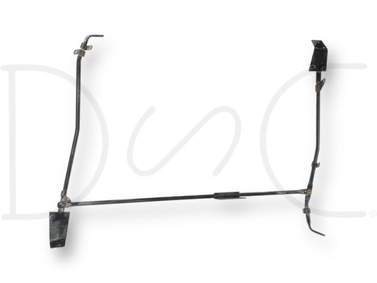 95-98 Ford F650 F750 F800 Front Radiator Core Support Brace Bracket Assembly used condition with light wear, compatible with 1994-1998 F-600 to F-800 diesel trucks.