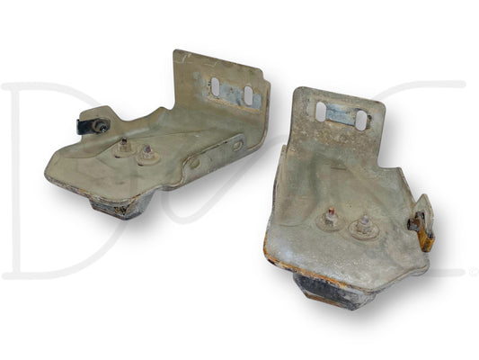95-98 Ford F650 F750 F800 Truck Tilt Hood Rear Support Rest Bracket Set RH LH