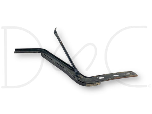 95-98 Ford F650 F750 F800 Fender Brace Support Bracket RH Right Passenger OEM