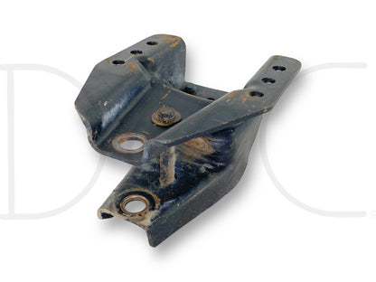 87-98 Ford F600 F650 F800 Rear Leaf Spring Hanger Bracket Mount RH E7Ht-5863-Aa