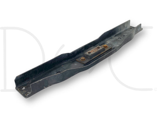95-98 Ford F650 F700 F800 Radiator Lower Support Bracket Front Frame Crossmember
