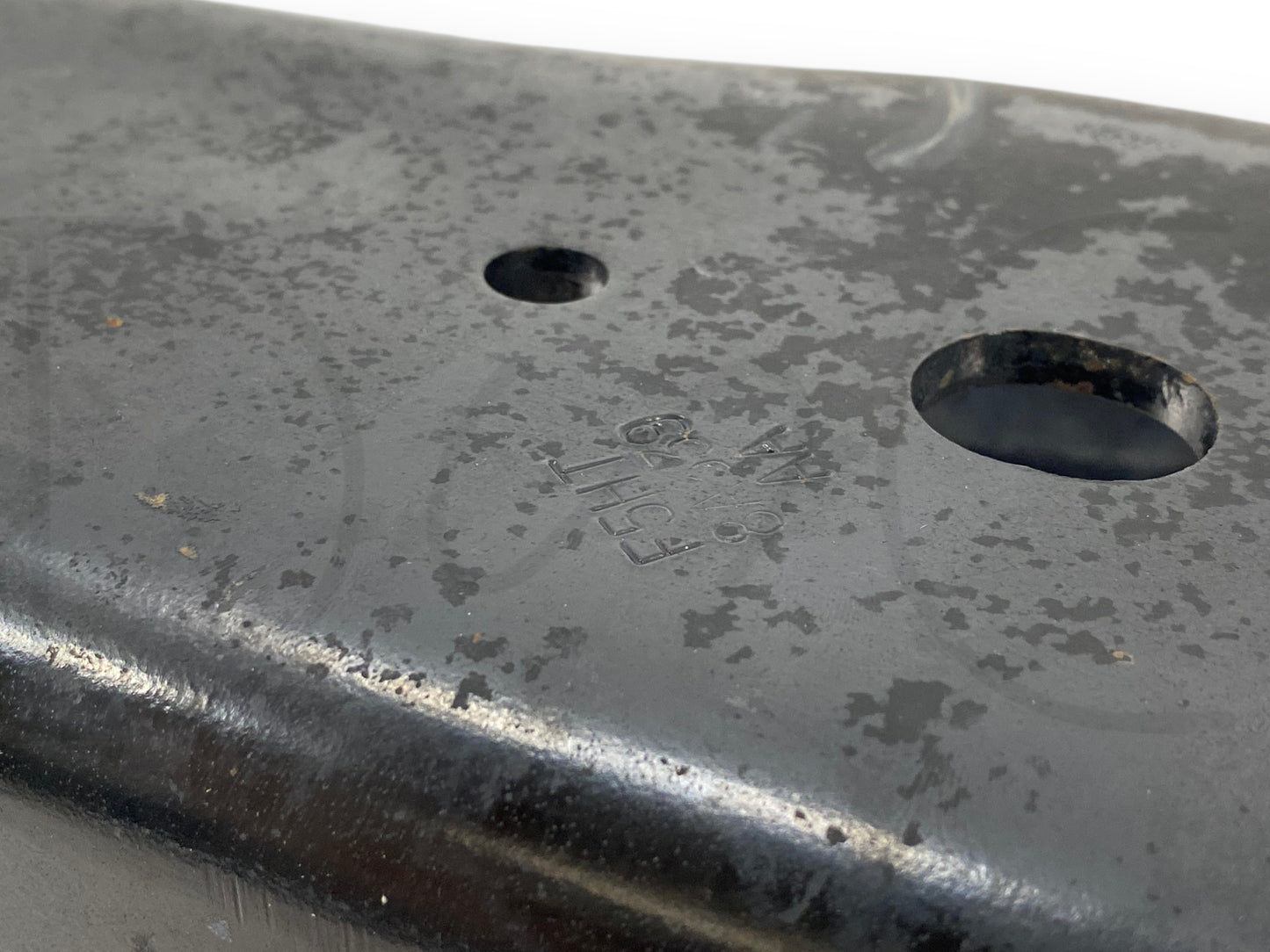 95-98 Ford F650 F700 F800 Radiator Lower Support Bracket Front Frame Crossmember