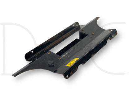 Cat 225-5190 Fuse Panel Bracket Plate Caterpillar 226B2 Skid Steer Loader