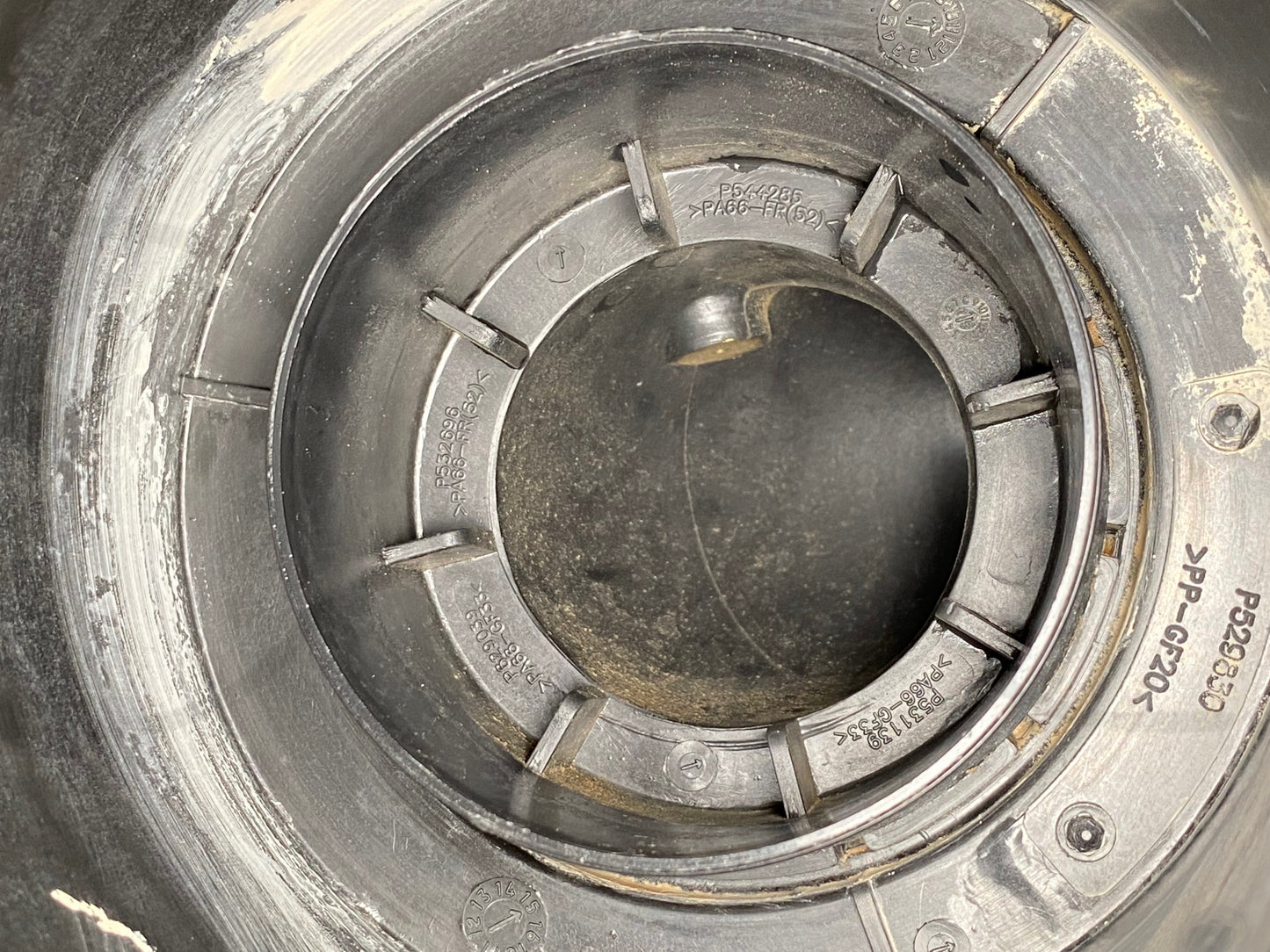 Cat 140-2331 Air Cleaner Filter Inlet Housing Caterpillar Skid Steer Loader 226