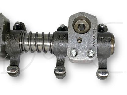 Cat 3034 Perkins 4 Cyl Diesel Rocker Arm Assembly Caterpillar 152-6572
