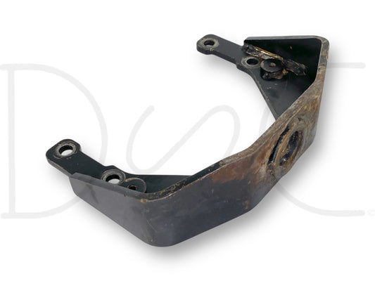 Cat 142-8853 Engine Support Mount Bracket Caterpillar 3034 Skid Steer Loader