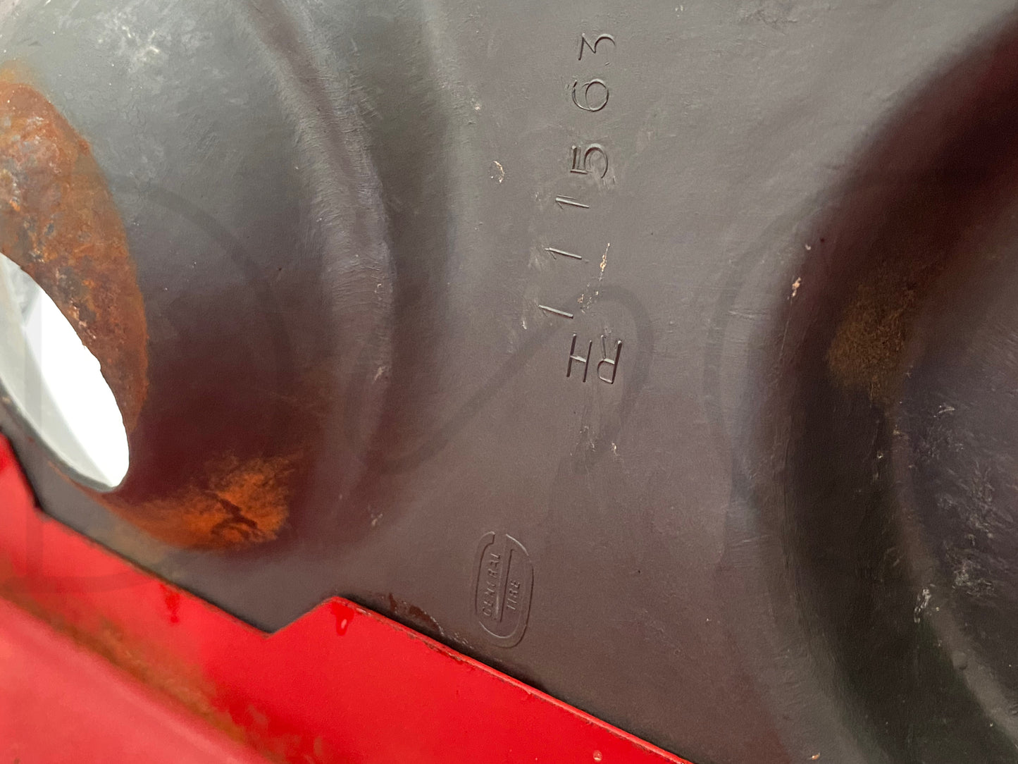 1976 International IH 1086 Tractor RH Right Rear Fender Assembly 109492C3