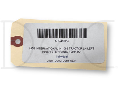 1976 International IH 1086 Tractor LH Left Inner Step Panel 109441C1