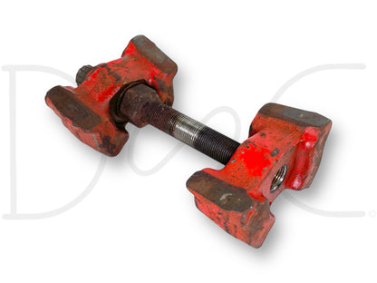 International IH 1086 1486 Tractor Rear Wheel Wedge Clamp 3.5" 529488R2 529178R2