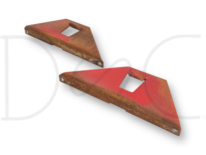 1976 International IH 1086 Tractor Fuel Tank Support Bracket Set LH RH 103941C1