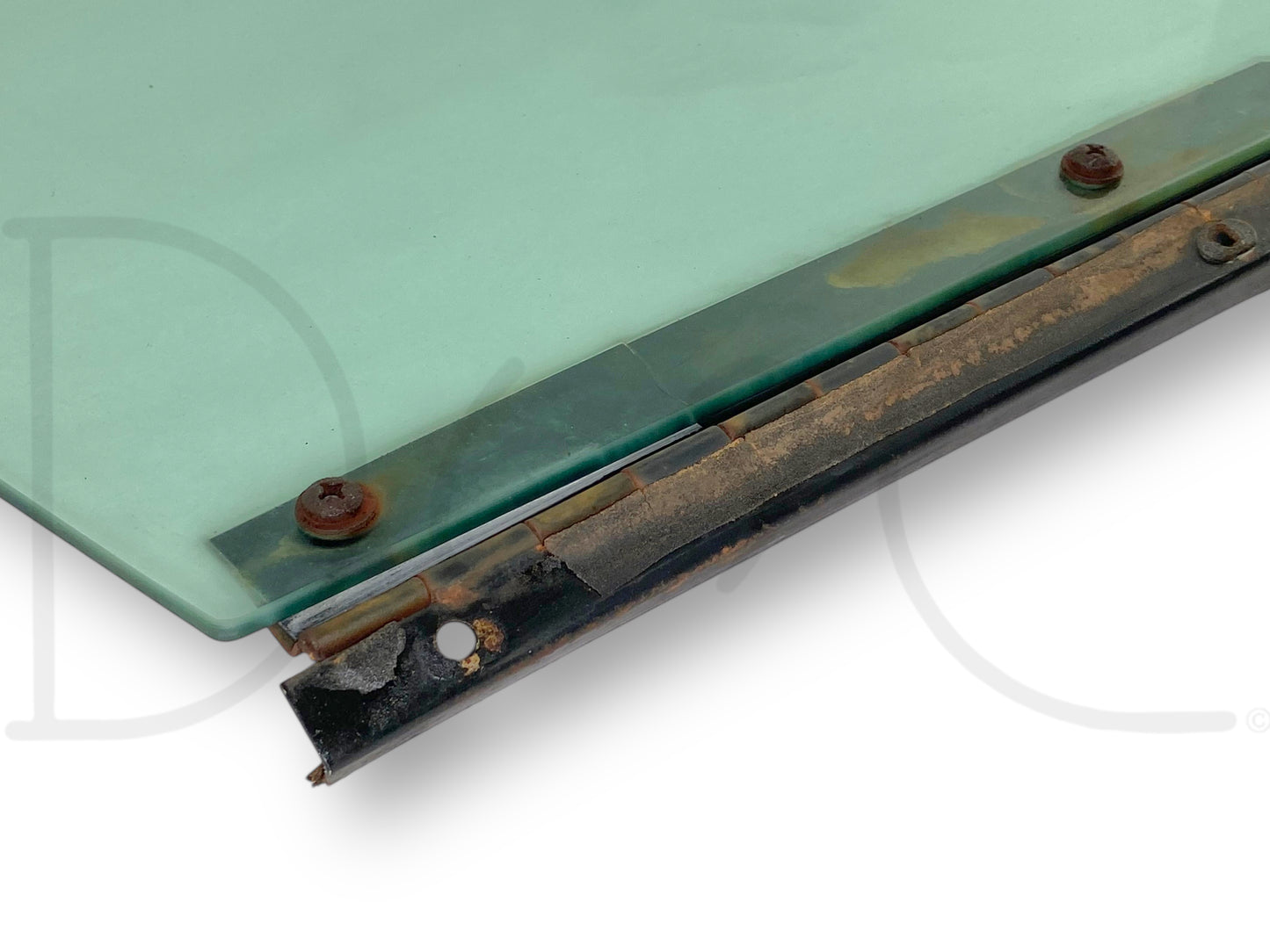 1976 International IH 1086 Tractor RH Quarter Window Glass W/ Hinge 109319C2