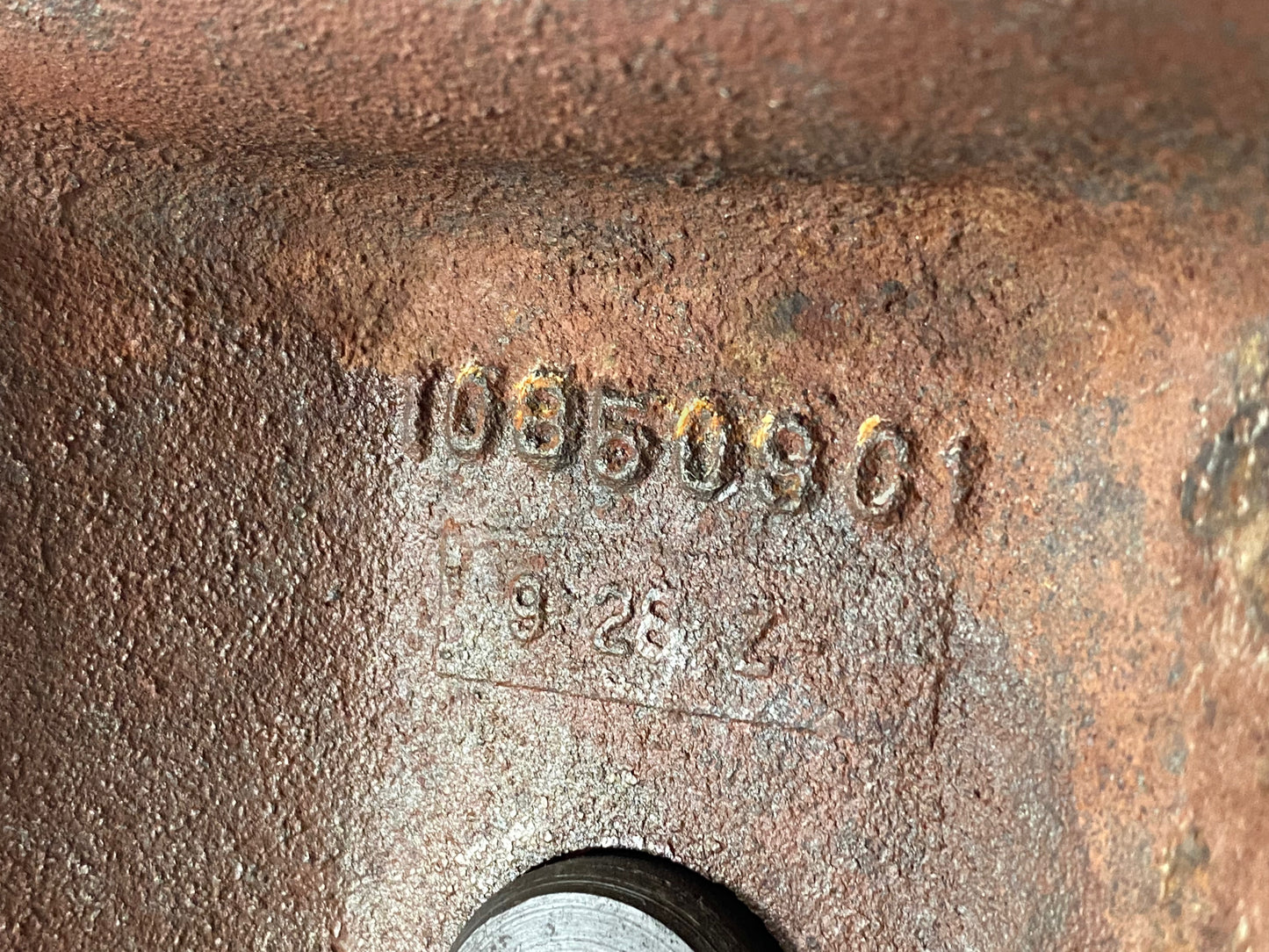 International IH 1086 Tractor Front Drawbar Pivot Support Bracket 108508C1