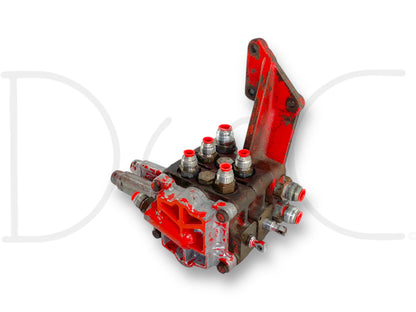 1976 International IH 1086 Tractor Hydraulic Valve Assembly 62464C94