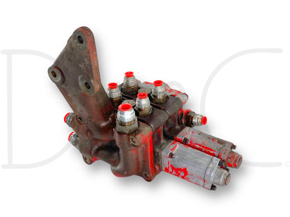1976 International IH 1086 Tractor Hydraulic Valve Assembly 62464C94