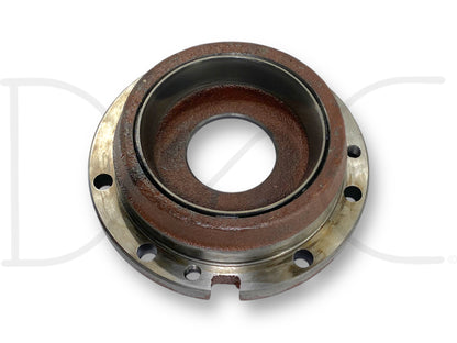 1976 International IH 1086 Tractor RH Differential Bearing Retainer 68683C1