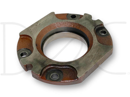 1976 International IH 1086 Tractor Countershaft Front Bearing Cage 67598C1