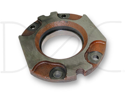 1976 International IH 1086 Tractor Countershaft Front Bearing Cage 67598C1