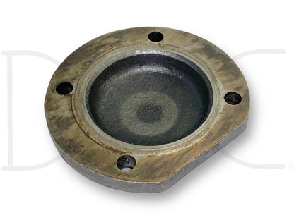 International IH 1086 Tractor Transmission Driven Shaft Bearing Retainer 67757C1