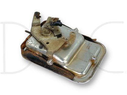 1976 International IH 1086 Tractor RH Right Outer Door Handle 111332C1