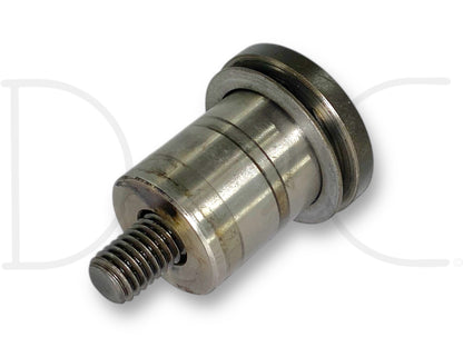 International IH 1086 Dt414 Engine Timing Idler Gear Stub Shaft & Bolt 675765C1