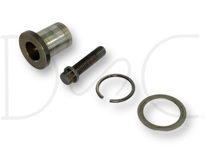 International IH 1086 Dt414 Engine Timing Idler Gear Stub Shaft & Bolt 675765C1