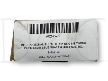 International IH 1086 Dt414 Engine Timing Idler Gear Stub Shaft & Bolt 675765C1