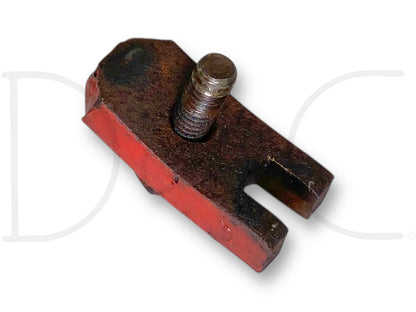 1976 International IH 1086 Tractor Dt414 Fuel Injector Retainer Clamp 675479C2
