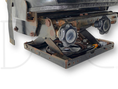 International IH 1086 Tractor Vertical Acting Suspension Seat Assembly 118580C91