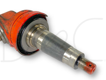 1976 International IH 1086 Tractor Front Axle Knuckle Spindle 71785C92