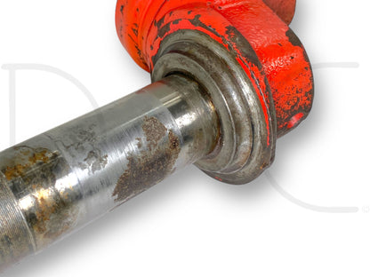 1976 International IH 1086 Tractor Front Axle Knuckle Spindle 71785C92