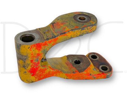 1976 International IH 1086 Tractor Center Steering Arm Bracket 531235R2