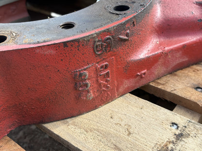 1976 International IH 1086 Tractor Rear Axle Housing Carrier 143528C1 380224R6