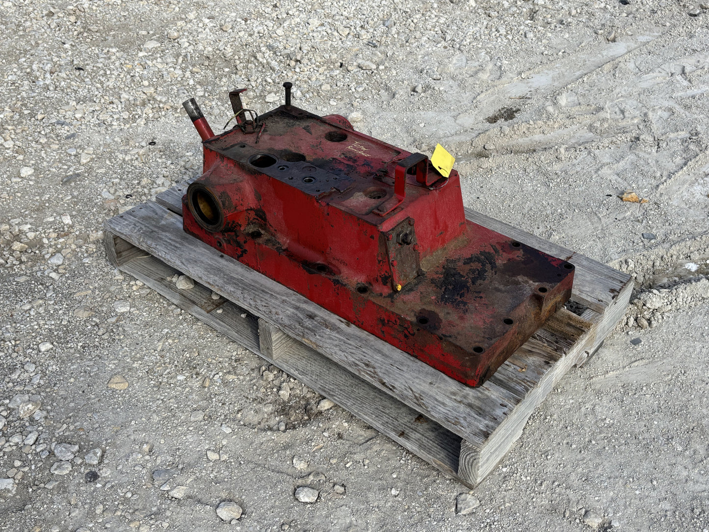 1976 International IH 1086 Tractor Rear Frame Top Rockshaft Cover 1259630C91