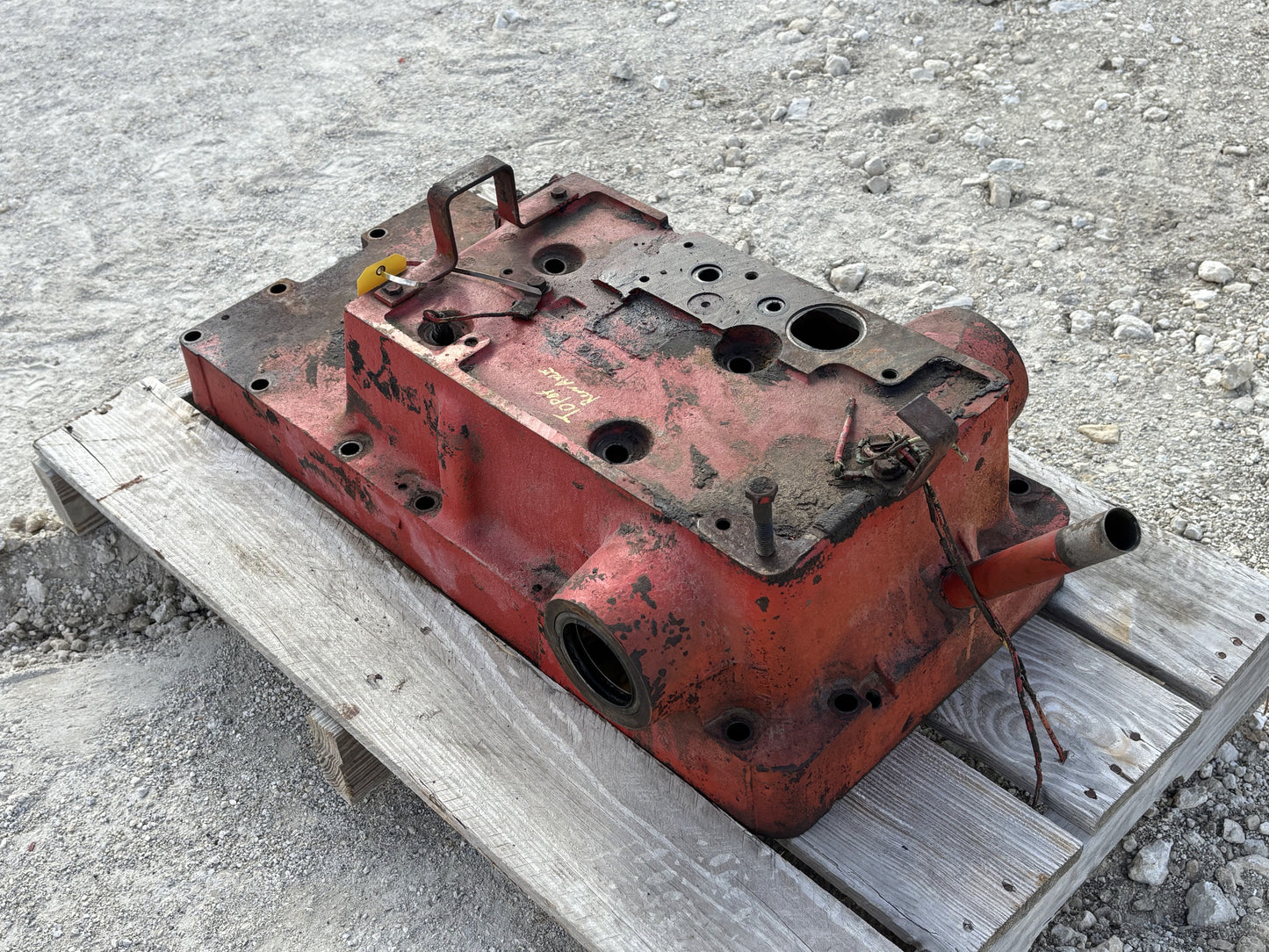 1976 International IH 1086 Tractor Rear Frame Top Rockshaft Cover 1259630C91