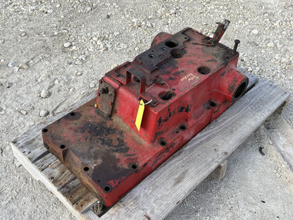 1976 International IH 1086 Tractor Rear Frame Top Rockshaft Cover 1259630C91