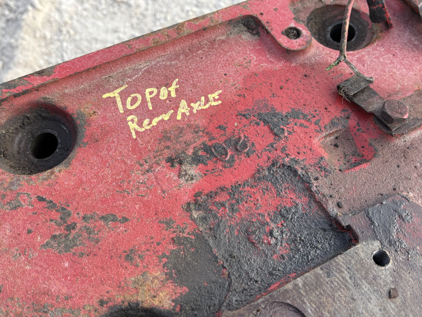1976 International IH 1086 Tractor Rear Frame Top Rockshaft Cover 1259630C91