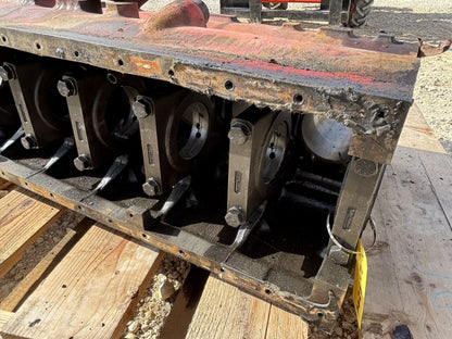 1976 International IH 1086 Tractor Dt414 Engine Block 675500C3