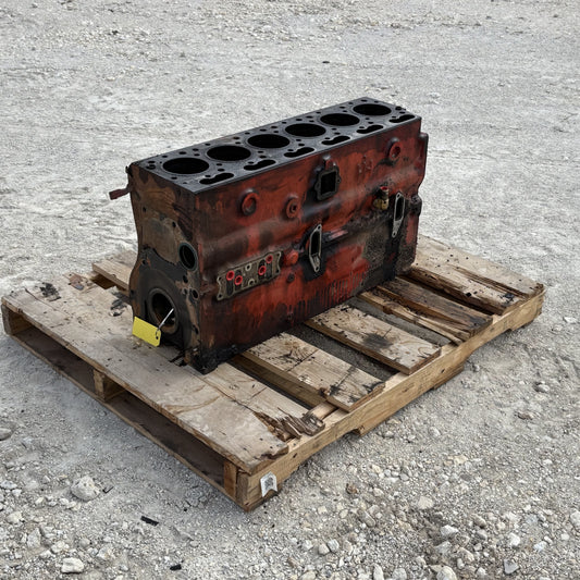 1976 International IH 1086 Tractor Dt414 Engine Block 675500C3