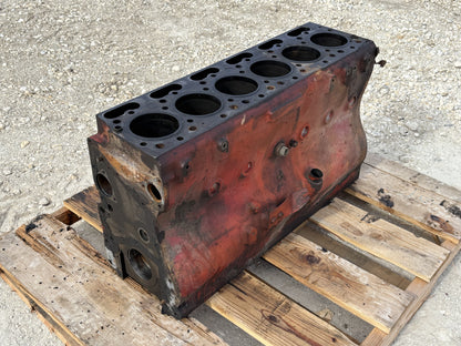 1976 International IH 1086 Tractor Dt414 Engine Block 675500C3